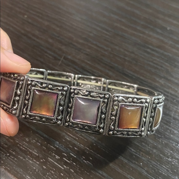 ‼️SALE‼️Y2K Silver-Tone Abalone Shell Square Stretch Bracelet - Picture 2 of 3